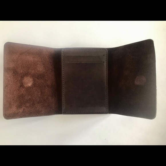 Genuine Leather Men’s Brown Trifold Slim Wallet - Picture 3 of 6